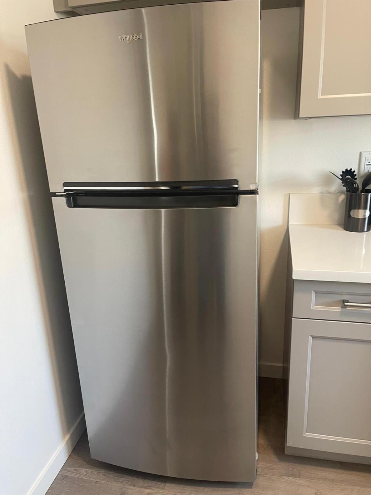 1 Bedroom 1 Bathroom Near Crypto Center Apartment
